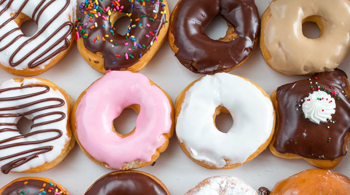 Forskelle varianter af donuts fra Dunkin' i Lyngby 